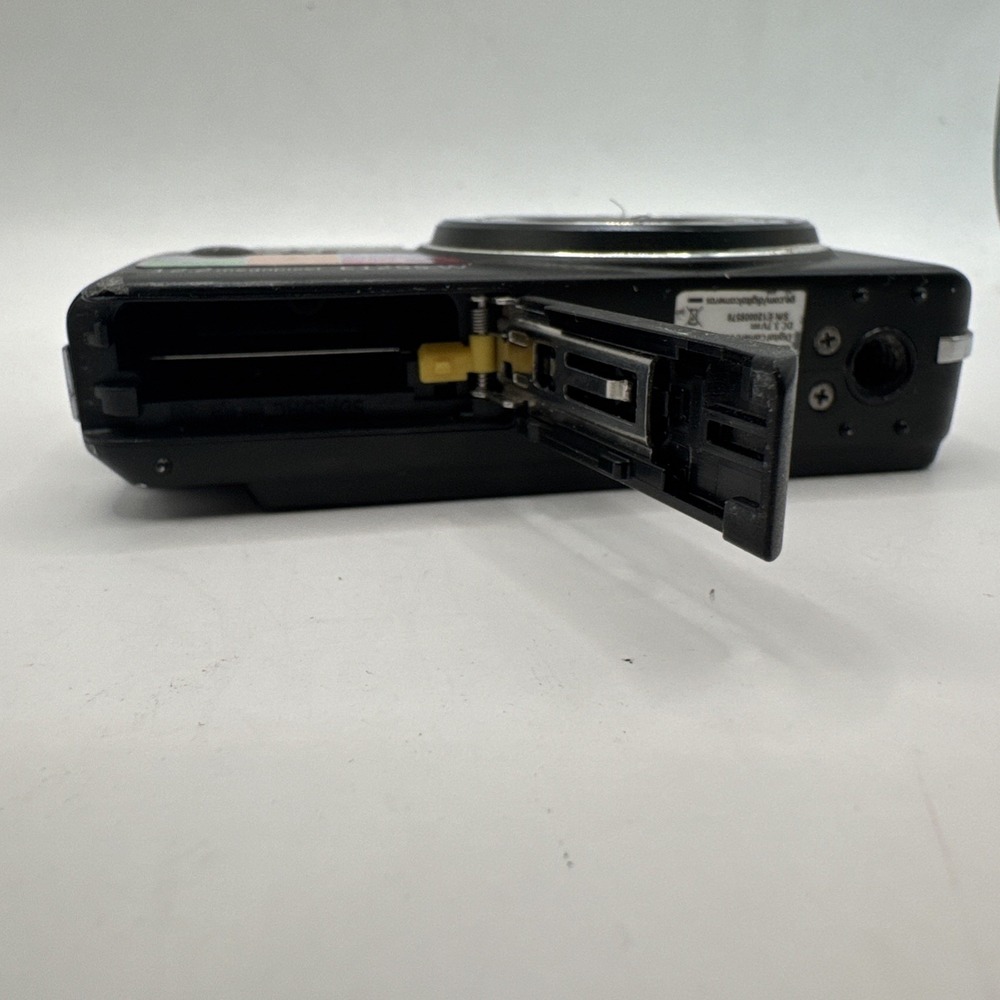 GE Active Series A1255 12.2MP Digital Camera - Black Untested - Picture 6 of 6